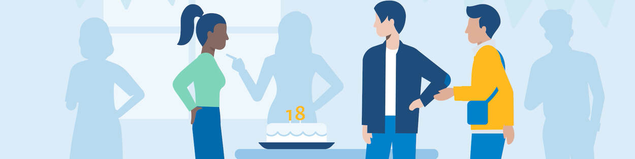 Een meisje viert haar 18e verjaardag met vrienden en een verjaardagstaart met daarop kaarsjes in de vorm van 18.